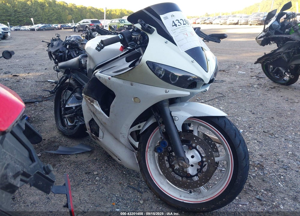 2003 YAMAHA YZFR6 L VIN: JYARJ06E43A005591