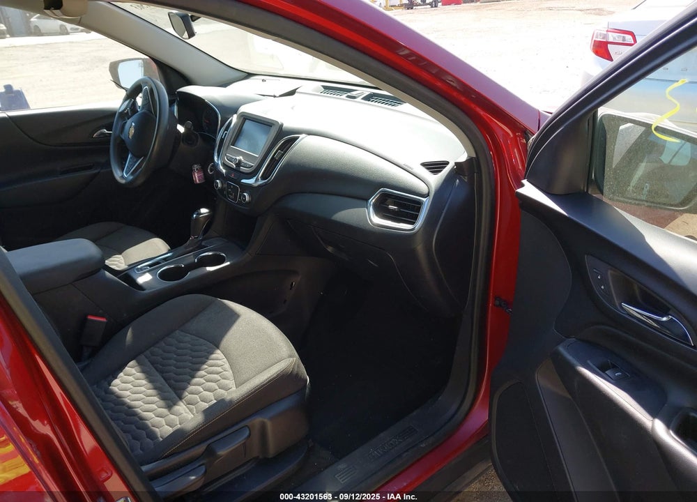 2018 CHEVROLET EQUINOX LT VIN: 3GNAXJEV6JS645750