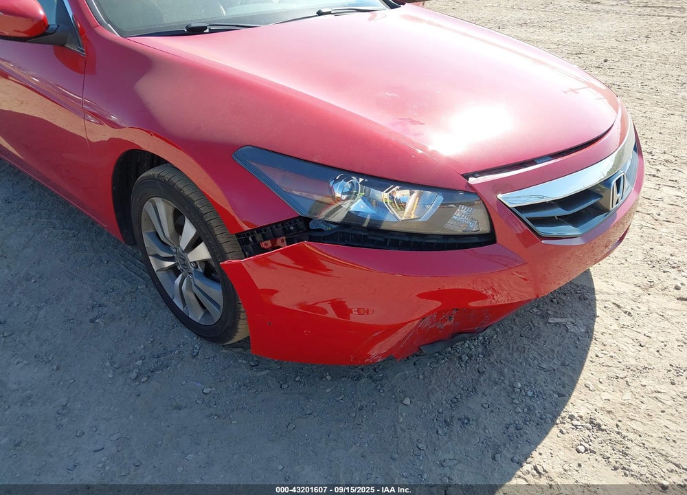 2012 HONDA ACCORD VIN: 1HGCS1B75CA008165