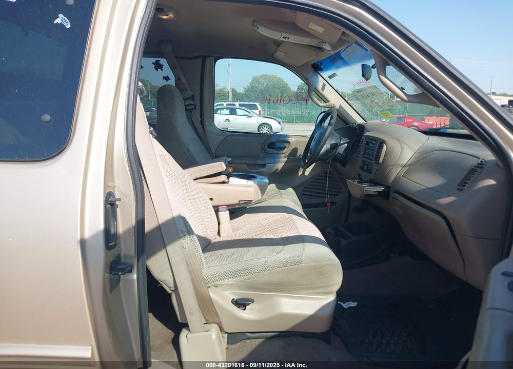 2000 FORD F-150 VIN: 1FTRX17W2YNB81863