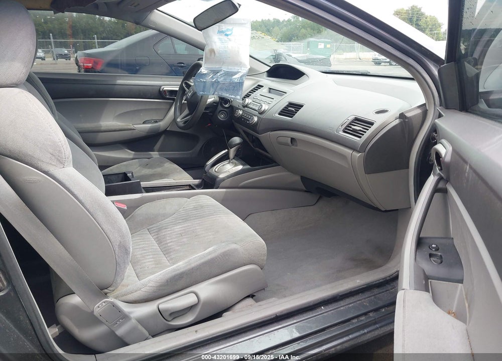 2010 HONDA CIVIC VIN: 2HGFG1B64AH537806