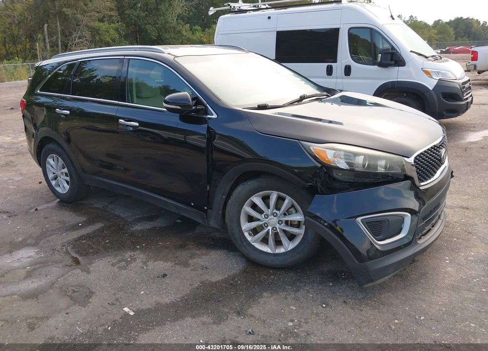 2017 KIA SORENTO 2.4L LX VIN: 5XYPG4A36HG221862