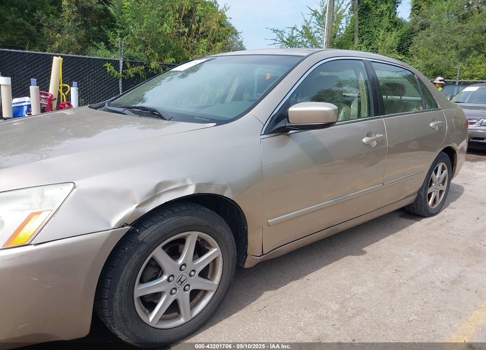 2003 HONDA ACCORD 3.0 EX VIN: 1HGCM66813A059172