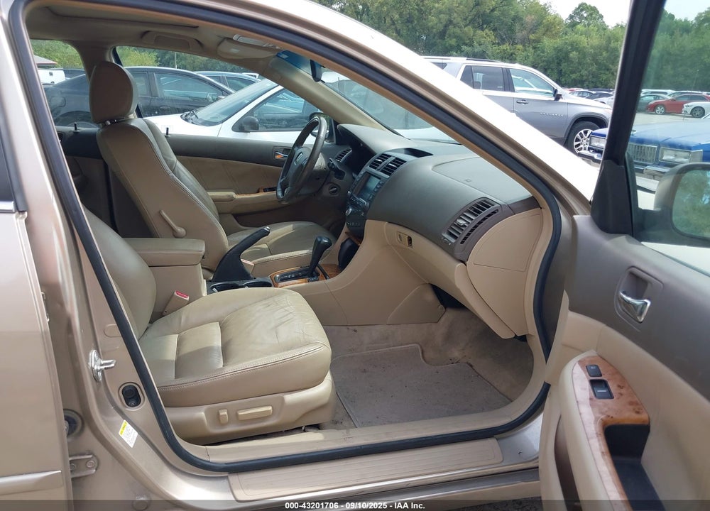 2003 HONDA ACCORD 3.0 EX VIN: 1HGCM66813A059172