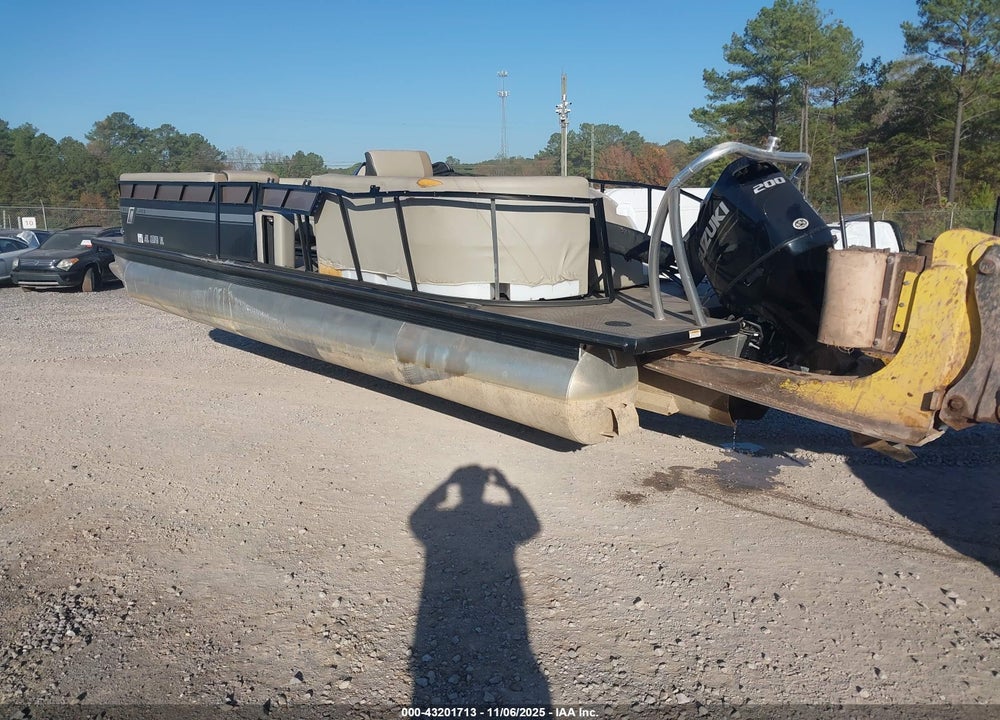 2022 MISTY HARBOR PONTOON VIN: L25UMHH12015H122
