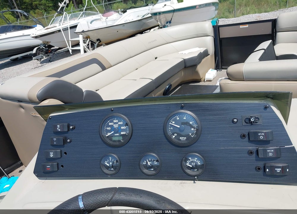 2022 MISTY HARBOR PONTOON VIN: L25UMHH12015H122