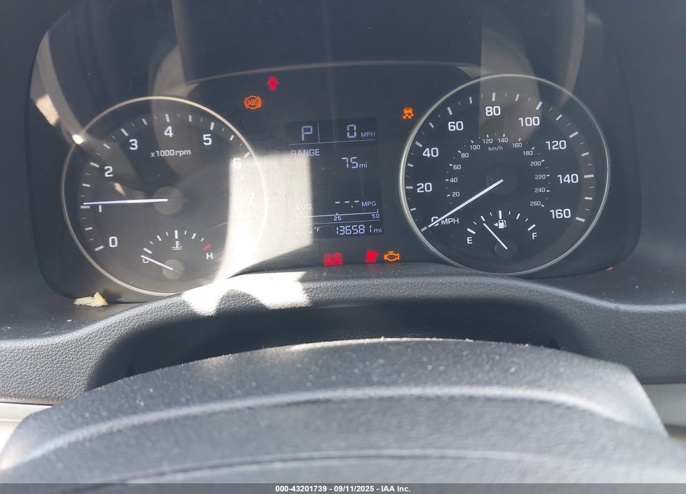 2017 HYUNDAI ELANTRA VIN: KMHD84LF9HU164686