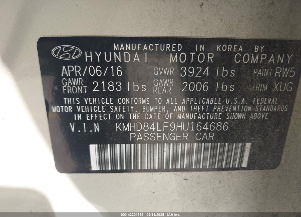 2017 HYUNDAI ELANTRA VIN: KMHD84LF9HU164686