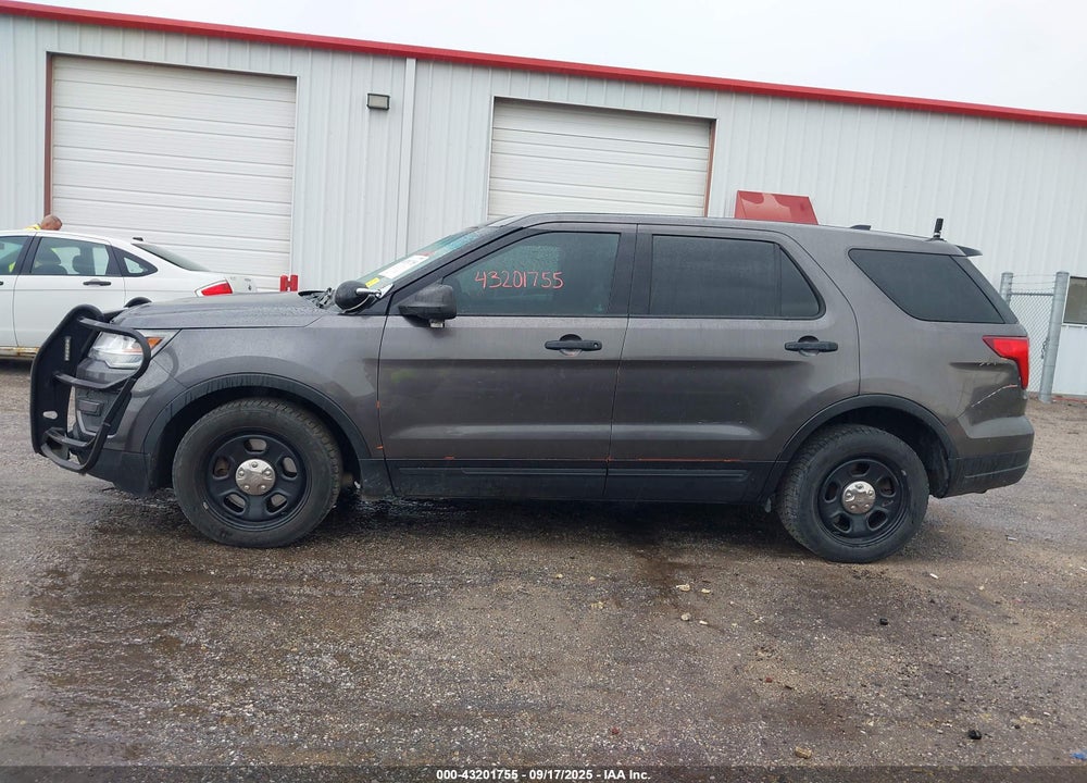 2018 FORD POLICE INTERCEPTOR UTILITY VIN: 1FM5K8ATXJGC19575