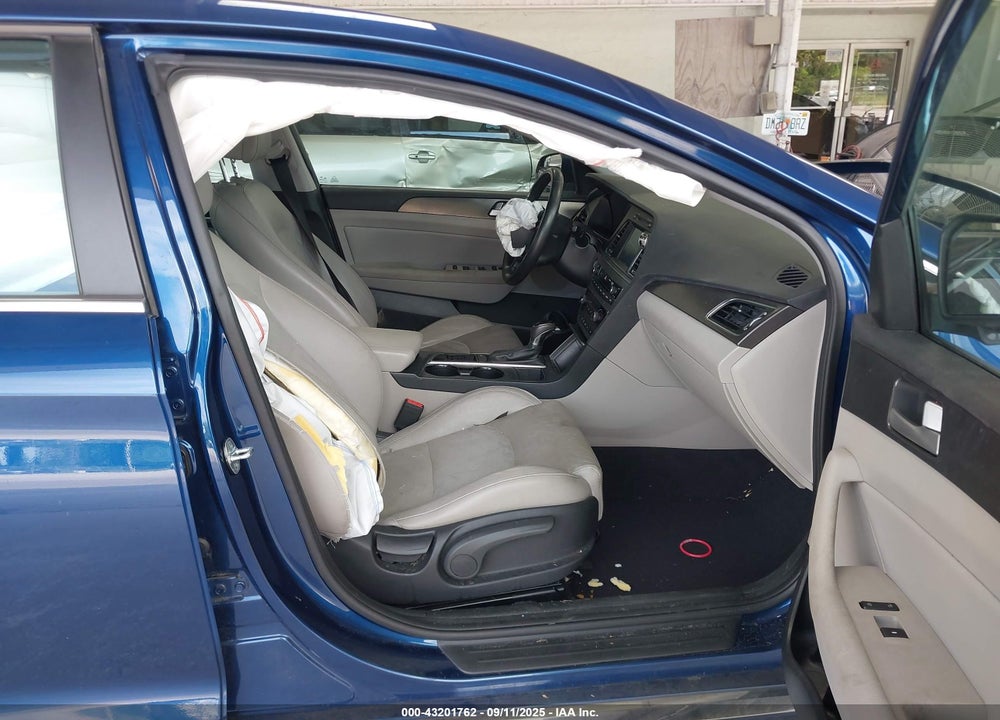 2017 HYUNDAI SONATA SPORT VIN: 5NPE34AFXHH573381
