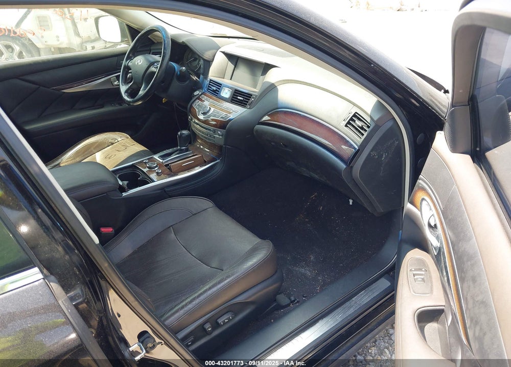 2011 INFINITI M37 VIN: JN1BY1AP0BM323675
