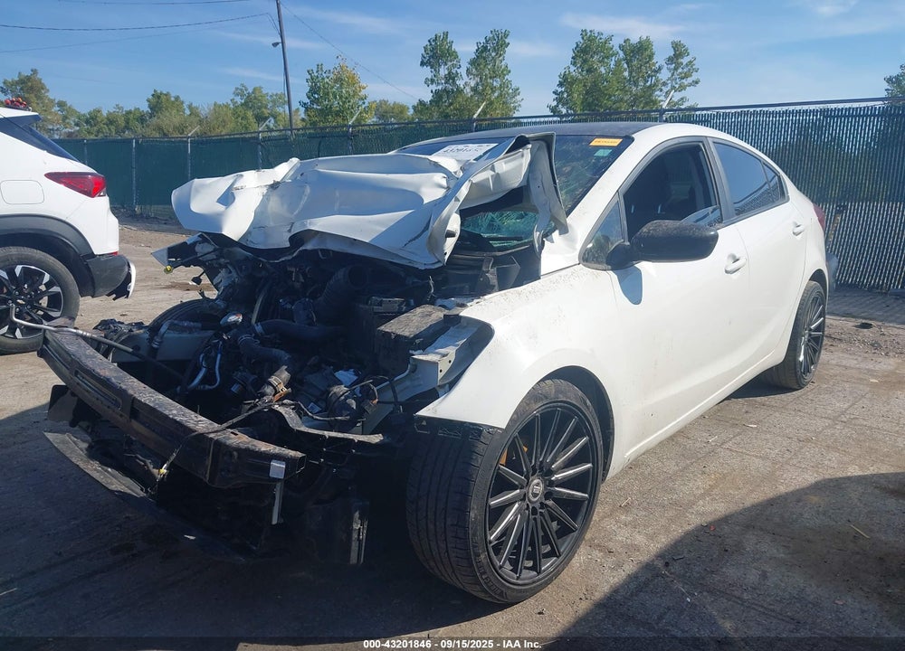 2017 KIA FORTE VIN: 3KPFK4A79HE025750