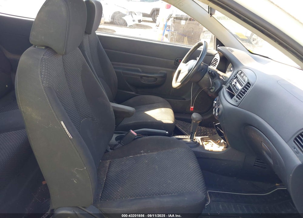 2010 HYUNDAI ACCENT VIN: KMHCM3AC4AU161775