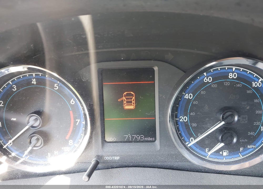 2019 TOYOTA COROLLA VIN: 2T1BURHE8KC221047