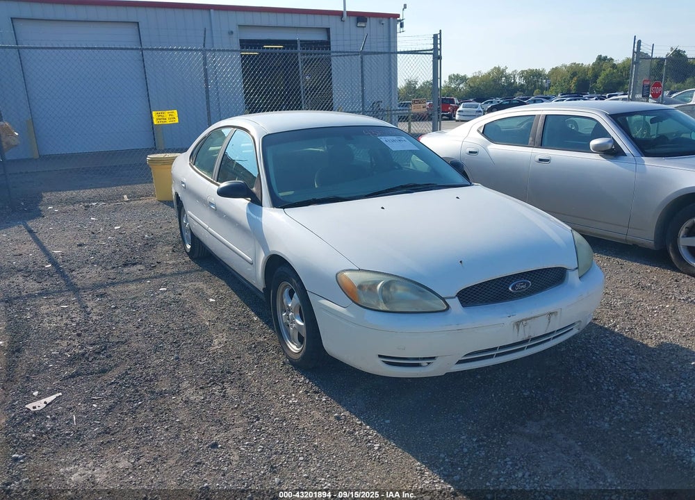 2004 FORD TAURUS SES VIN: 1FAFP55244A201077