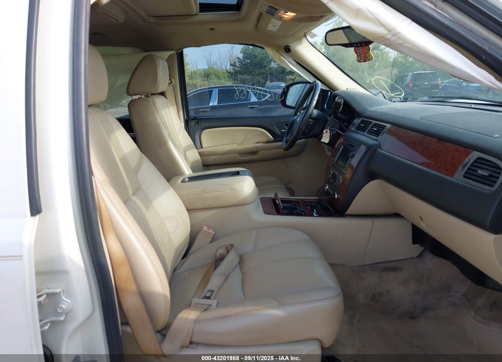 2008 CHEVROLET TAHOE VIN: 1GNFK13068R195963
