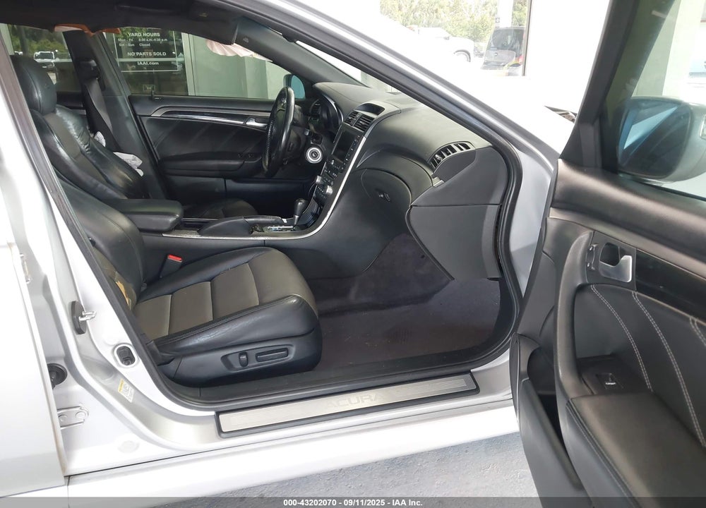2008 ACURA TL TYPE S VIN: 19UUA76578A011322