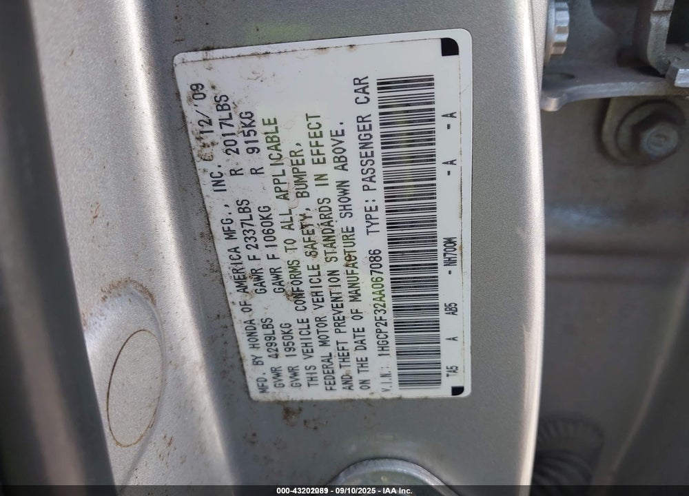 2010 HONDA ACCORD VIN: 1HGCP2F32AA067086