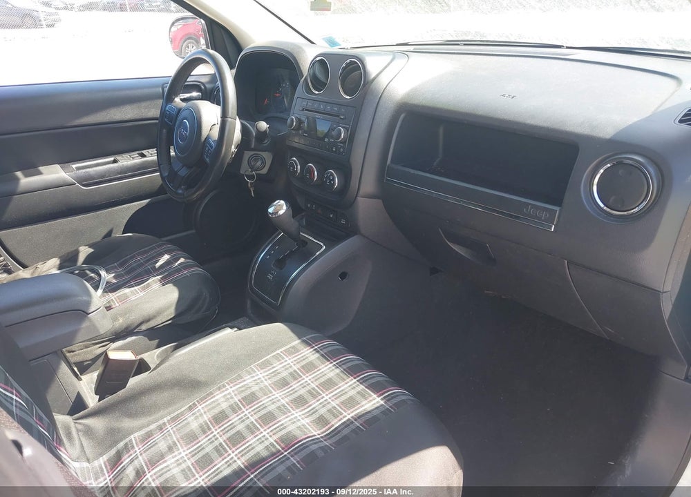 2011 JEEP COMPASS VIN: 1J4NF1FB7BD210863