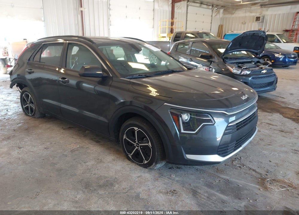 2023 KIA NIRO VIN: KNDCP3LE8P5086897