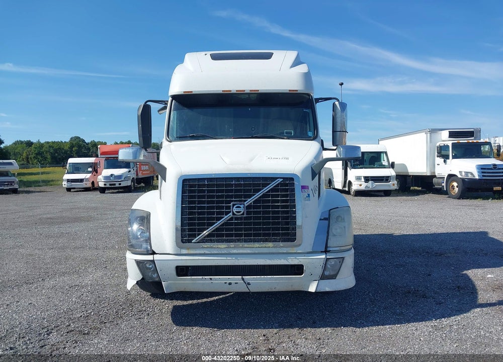 2007 VOLVO VN VNL VIN: 4V4NC9TG27N438319