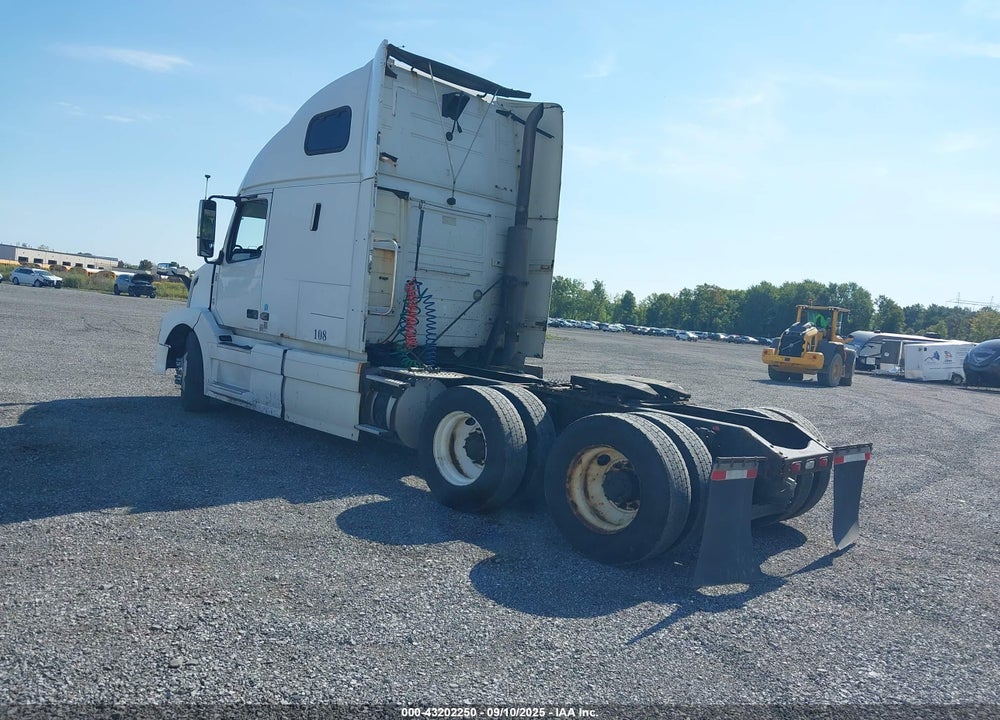 2007 VOLVO VN VNL VIN: 4V4NC9TG27N438319