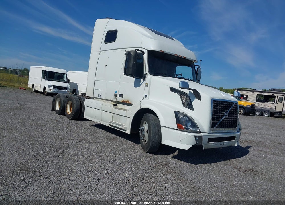 2007 VOLVO VN VNL VIN: 4V4NC9TG27N438319