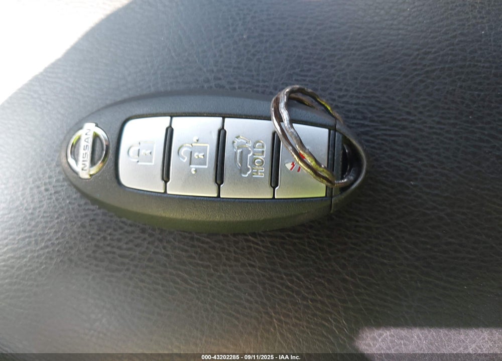 2015 NISSAN ROGUE VIN: 5N1AT2MV2FC800041