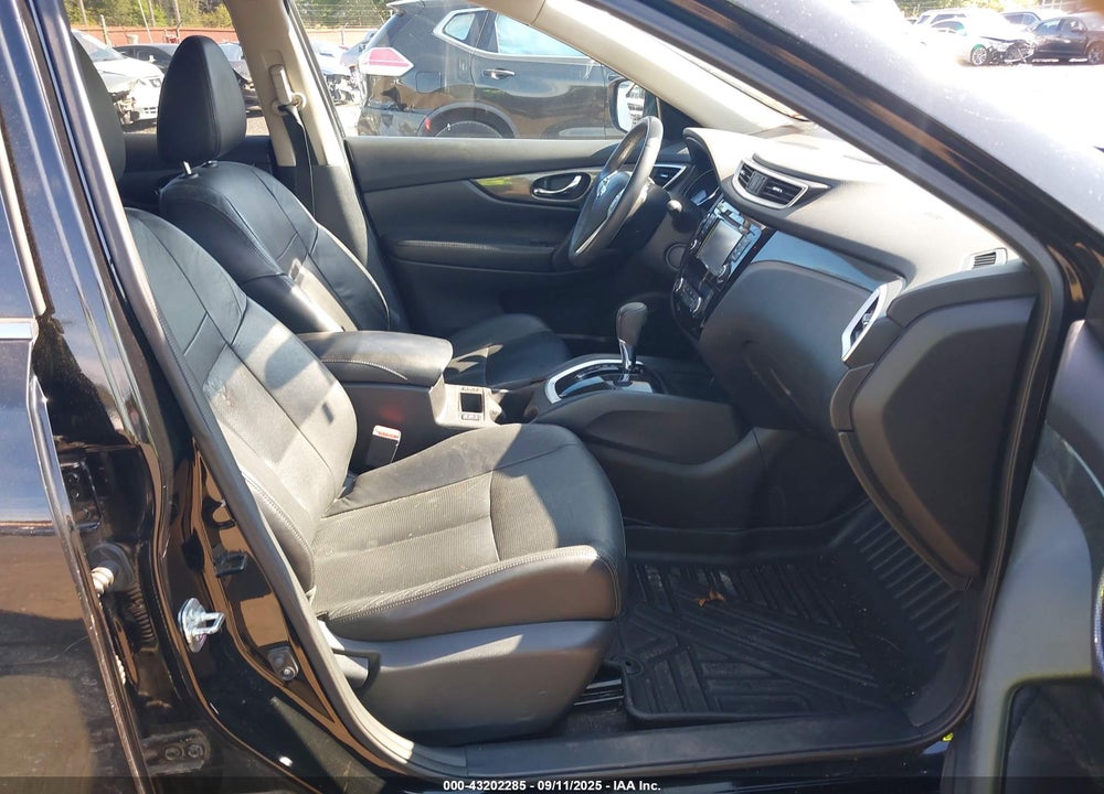2015 NISSAN ROGUE VIN: 5N1AT2MV2FC800041