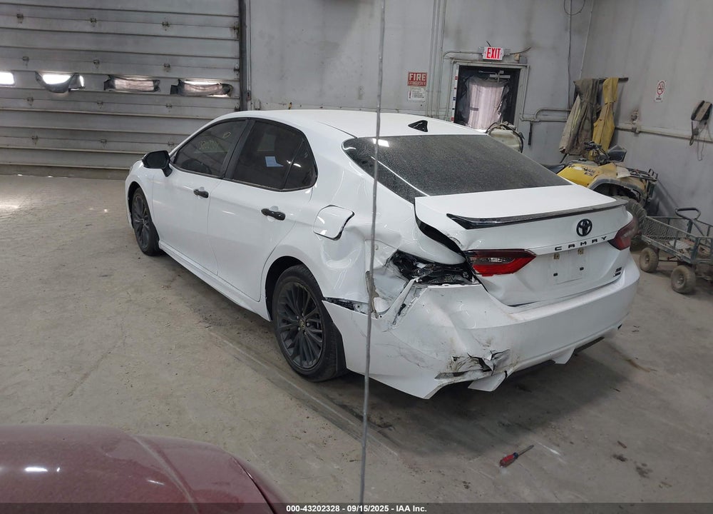 2022 TOYOTA CAMRY SE NIGHTSHADE SPECIAL AWD VIN: 4T1G11BK5NU071982