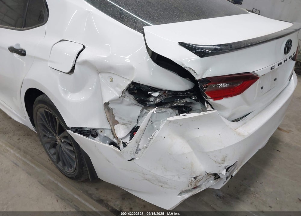 2022 TOYOTA CAMRY SE NIGHTSHADE SPECIAL AWD VIN: 4T1G11BK5NU071982