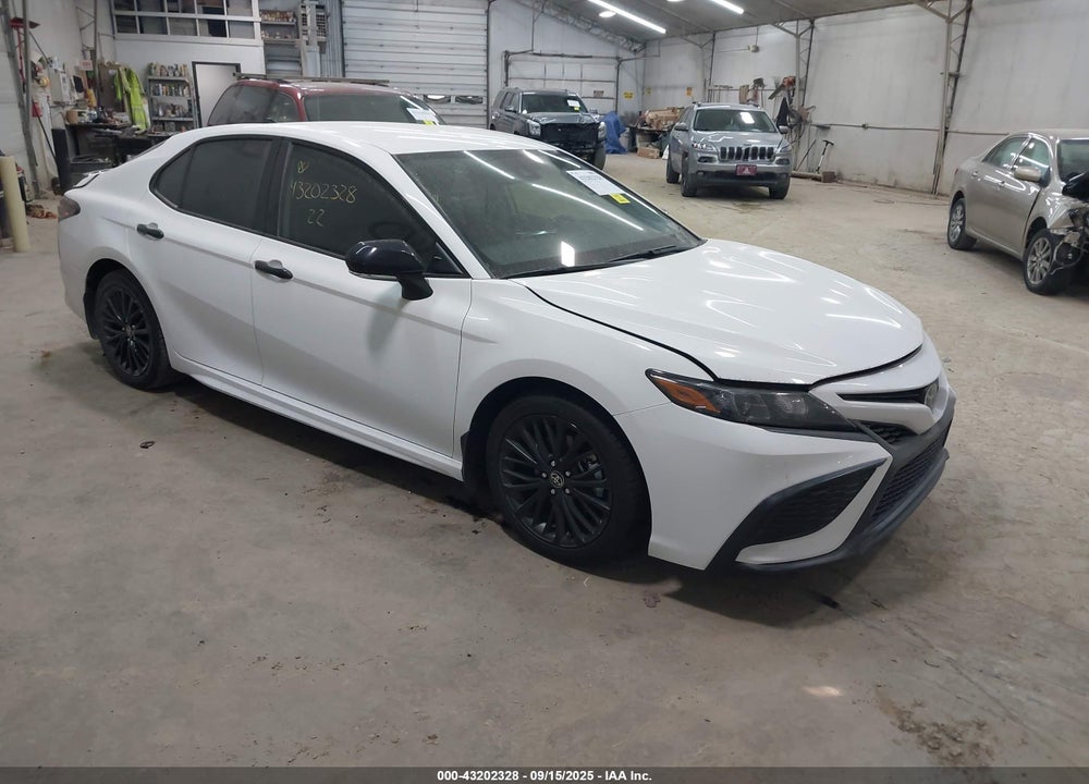 2022 TOYOTA CAMRY SE NIGHTSHADE SPECIAL AWD VIN: 4T1G11BK5NU071982
