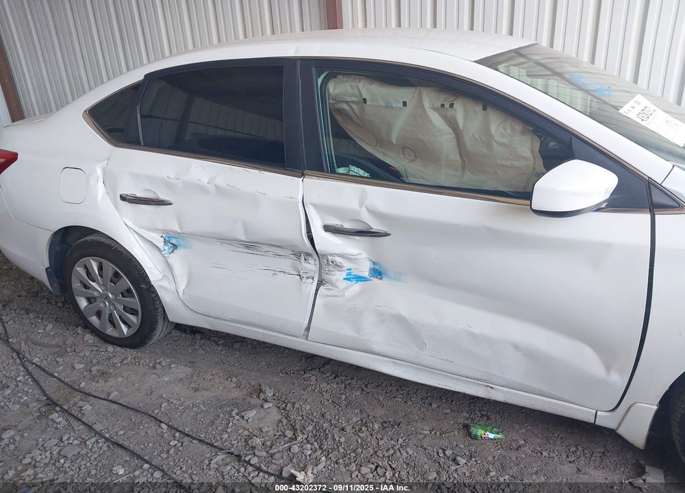 2017 NISSAN SENTRA VIN: 3N1AB7AP3HY228243