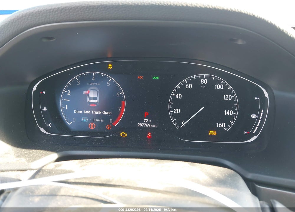 2018 HONDA ACCORD VIN: 1HGCV1F13JA038355