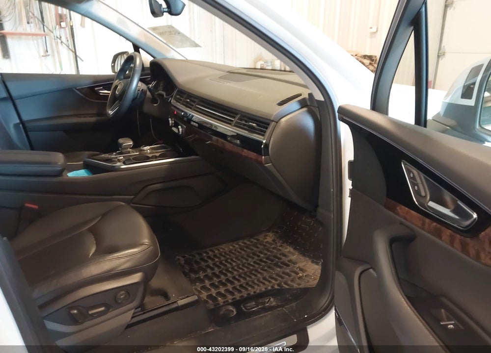 2018 AUDI Q7 VIN: WA1VAAF79JD009152