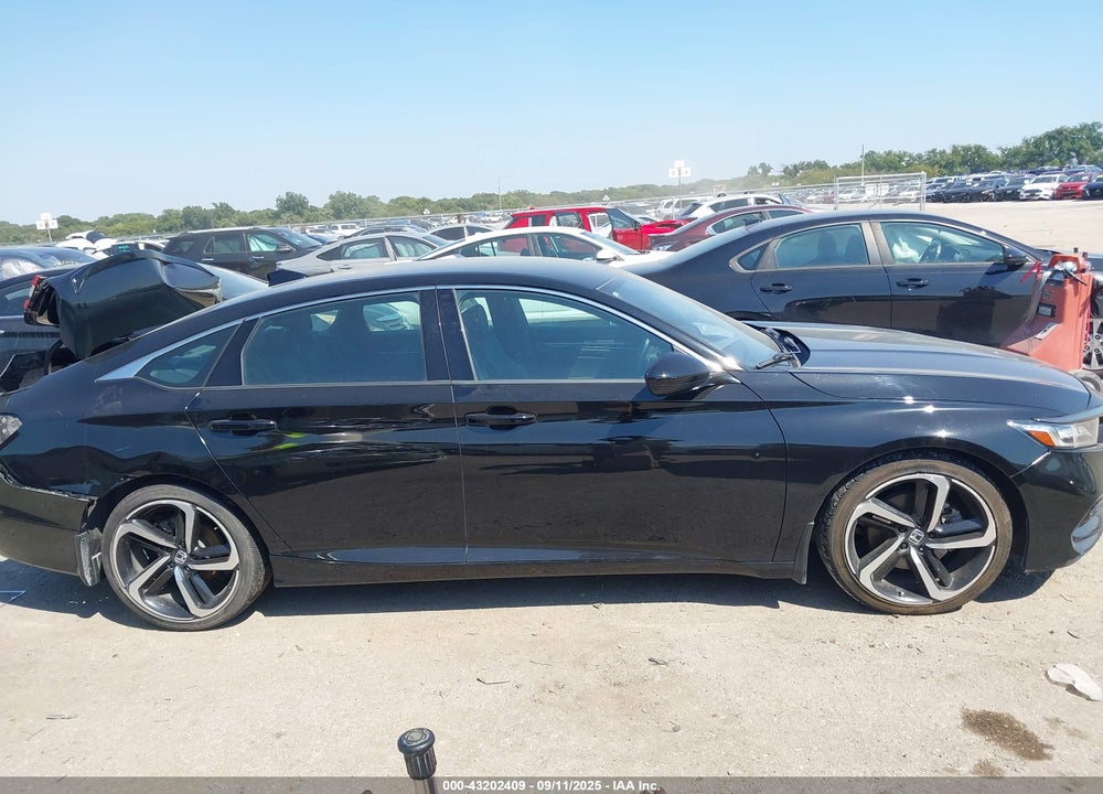2018 HONDA ACCORD VIN: 1HGCV1F38JA250282