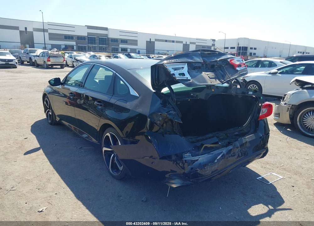 2018 HONDA ACCORD VIN: 1HGCV1F38JA250282