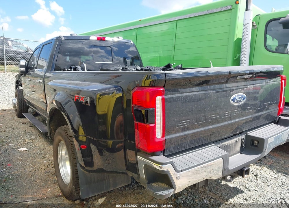 2024 FORD F-350 LARIAT VIN: 1FT8W3DM7REE62913