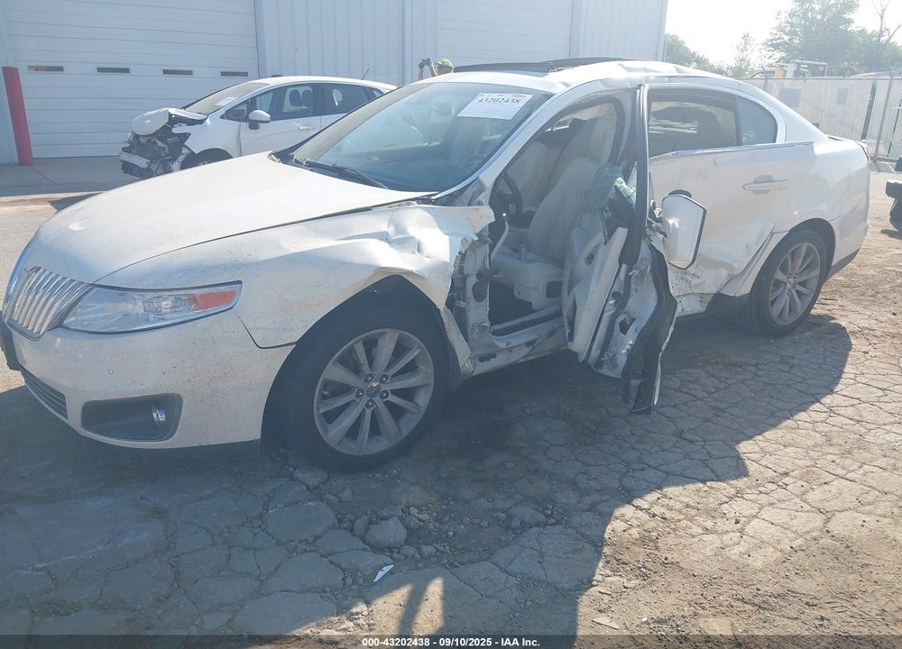 2009 LINCOLN MKS VIN: 1LNHM93R39G627247