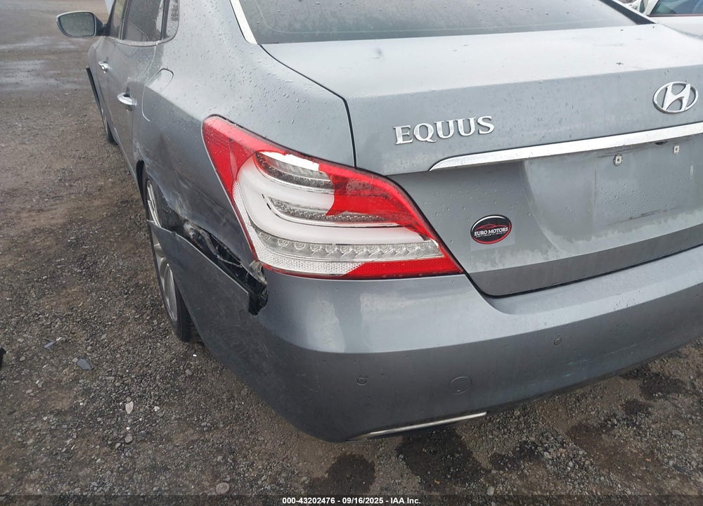 2014 HYUNDAI EQUUS VIN: KMHGH4JH5EU085903