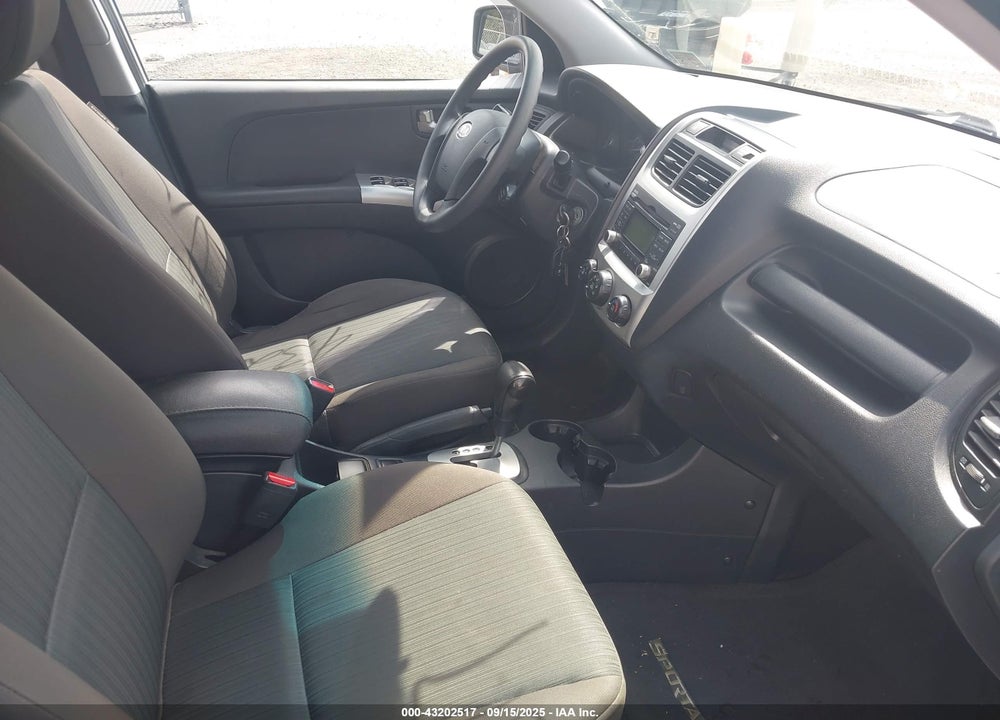 2010 KIA SPORTAGE VIN: KNDKGCA38A7710898