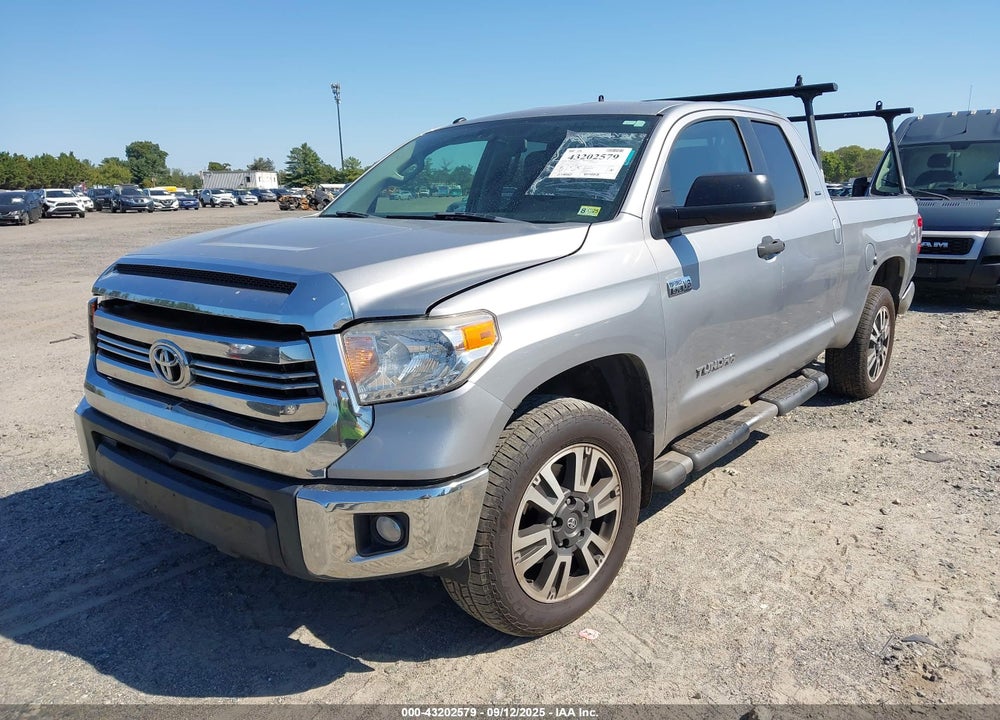 2017 TOYOTA TUNDRA SR5 5.7L V8 VIN: 5TFUY5F15HX616691