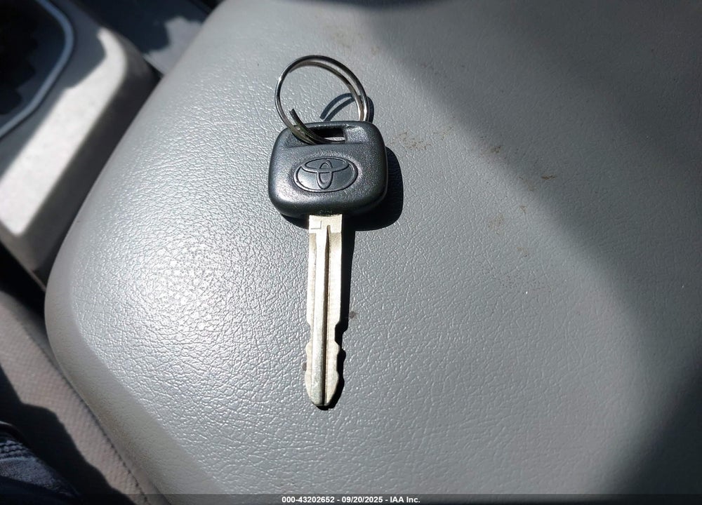 2004 TOYOTA TACOMA VIN: 5TEVL52N64Z423755