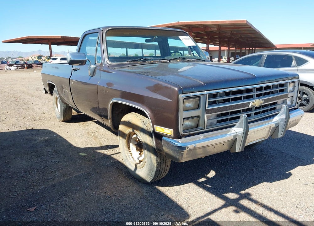 1985 CHEVROLET C20 VIN: 1GCGC24M1FJ177917