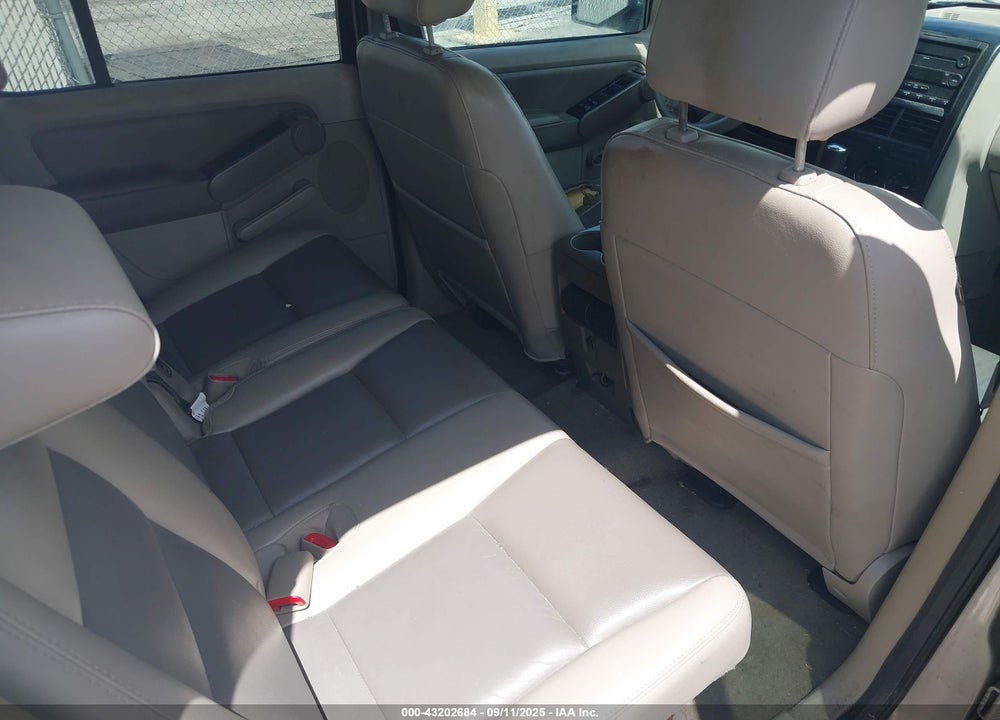 2006 FORD EXPLORER XLT VIN: 1FMEU63E16UB26224