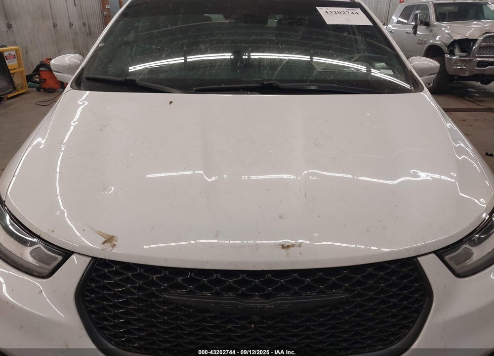 2022 CHRYSLER PACIFICA HYBRID LIMITED VIN: 2C4RC1S77NR130000