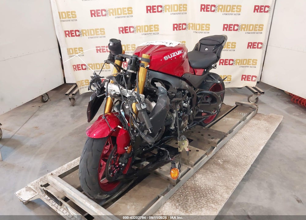 2025 SUZUKI GSX-R1000 R VIN: JS1DM11H4S7100722