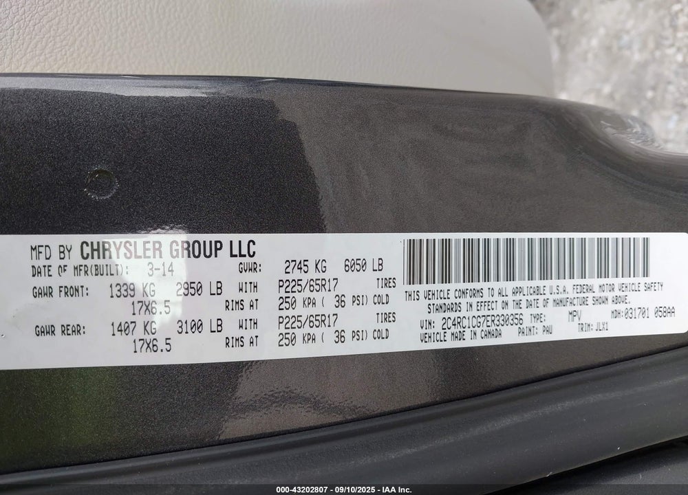 2014 CHRYSLER TOWN & COUNTRY TOURING-L 30TH ANNIVERSARY VIN: 2C4RC1CG7ER330356