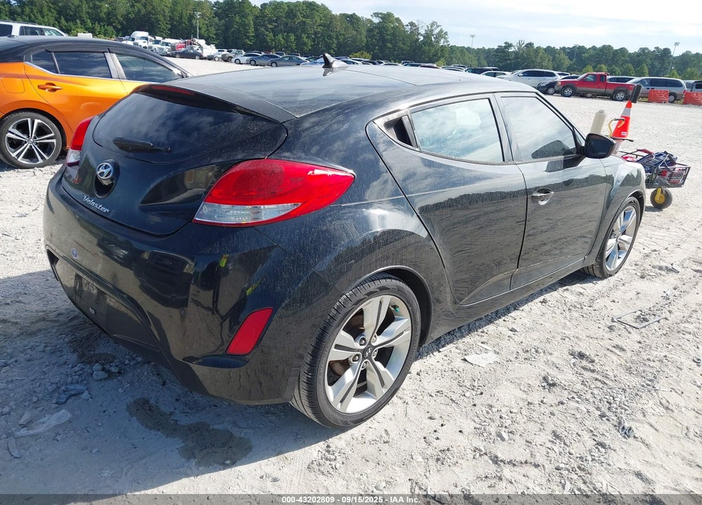 2013 HYUNDAI VELOSTER VIN: KMHTC6AD7DU140243
