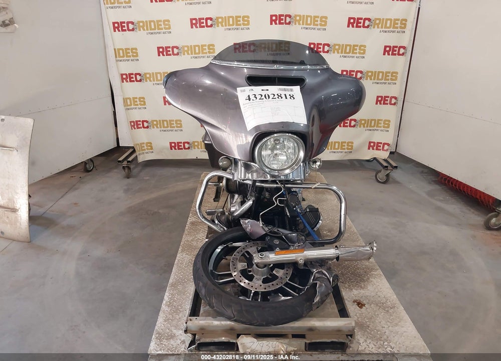 2014 HARLEY-DAVIDSON FLHX STREET GLIDE VIN: 1HD1KBM13EB671699